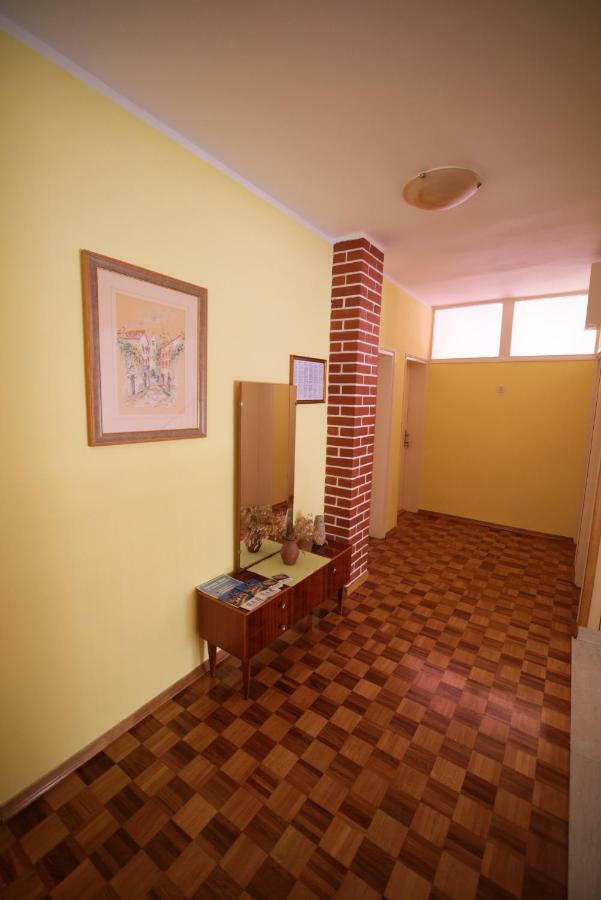 Balen Guest house Rab Town Extérieur photo